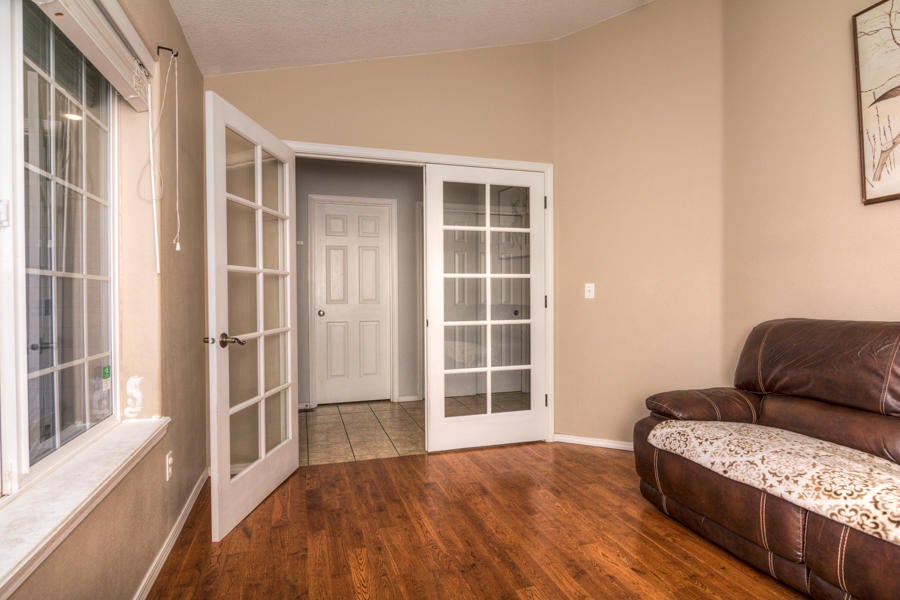 2139 Southwest 35th Street Redmond, OR 97756 - Photo 4 of 24 35th St SW 2139 Web (5 of 28)