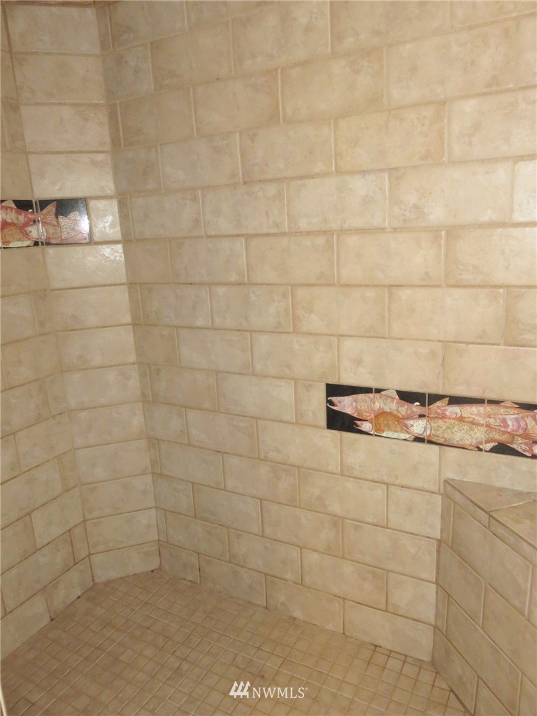 10404 185th Avenue Southwest Rochester, WA 98579 - Photo 14 of 25