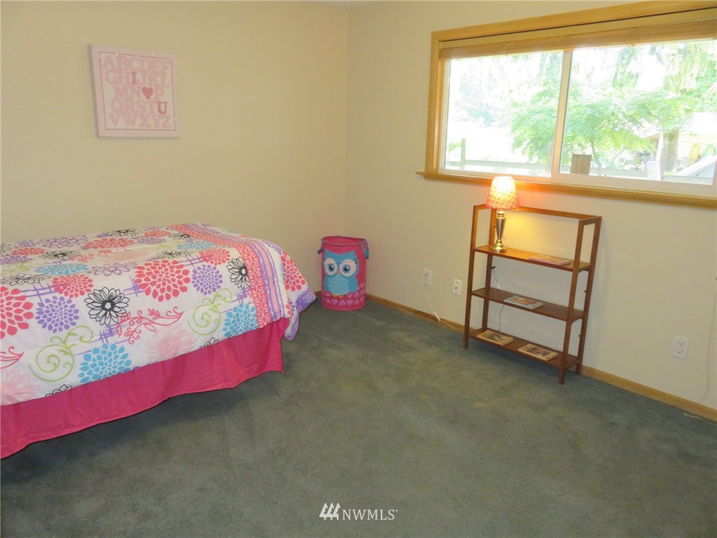 10404 185th Avenue Southwest Rochester, WA 98579 - Photo 16 of 25