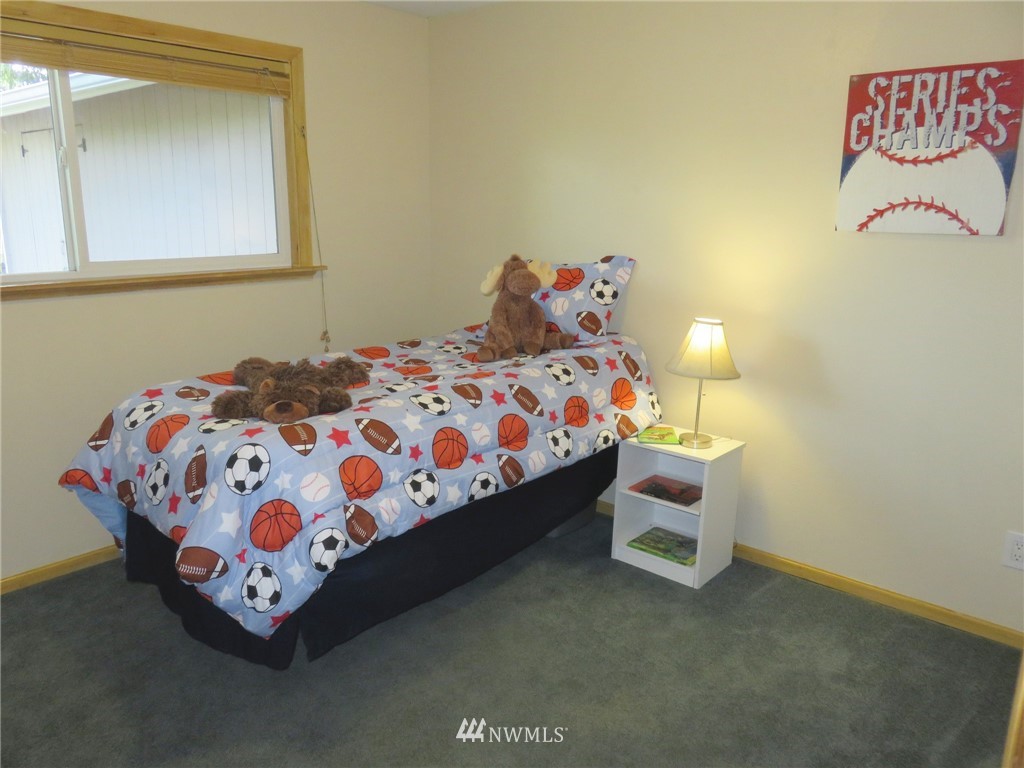 10404 185th Avenue Southwest Rochester, WA 98579 - Photo 17 of 25