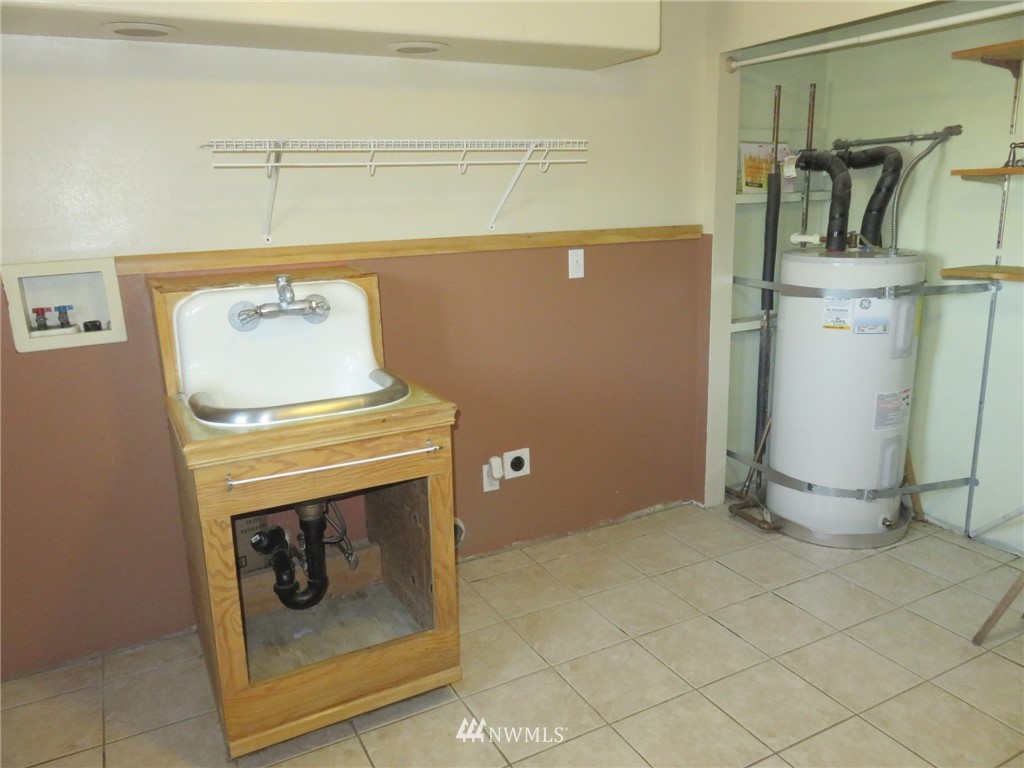 10404 185th Avenue Southwest Rochester, WA 98579 - Photo 21 of 25