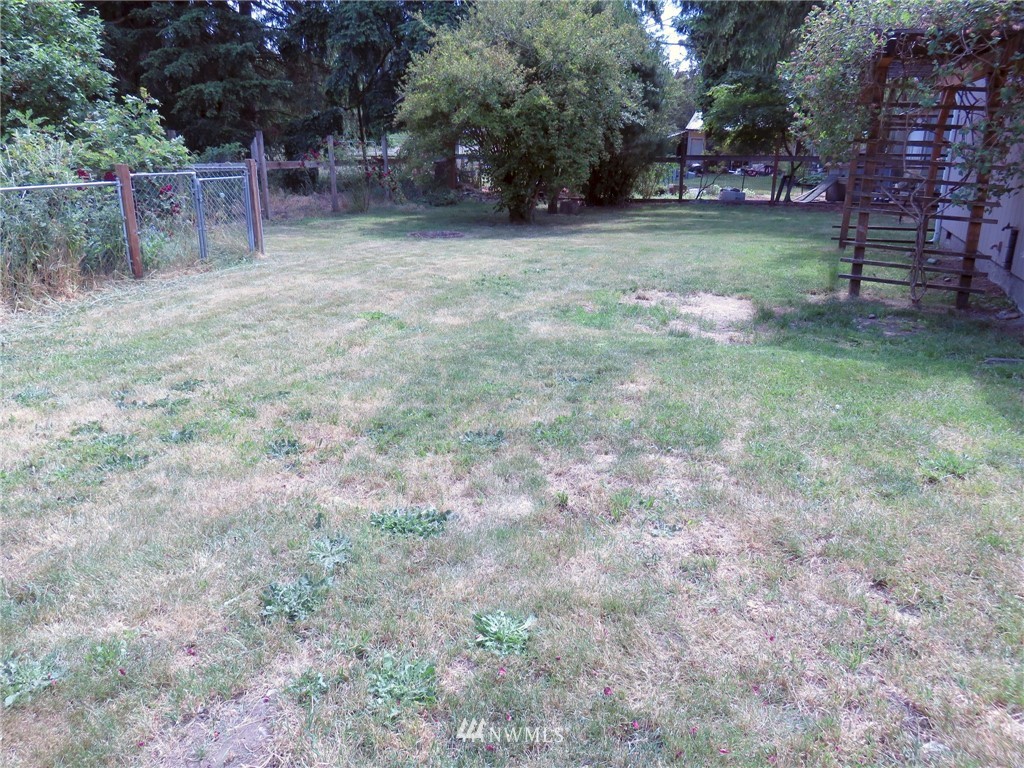 10404 185th Avenue Southwest Rochester, WA 98579 - Photo 24 of 25