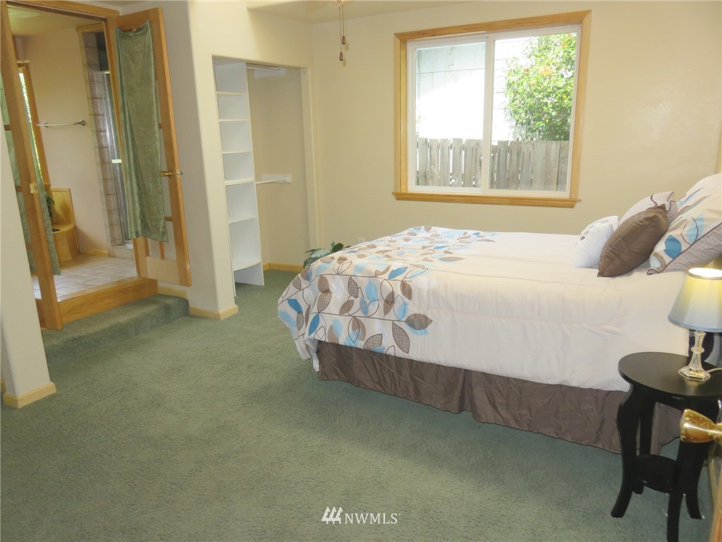 10404 185th Avenue Southwest Rochester, WA 98579 - Photo 10 of 25