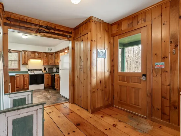 $775,000 | 109 Isthmus Drive, Leicester, VT 05733