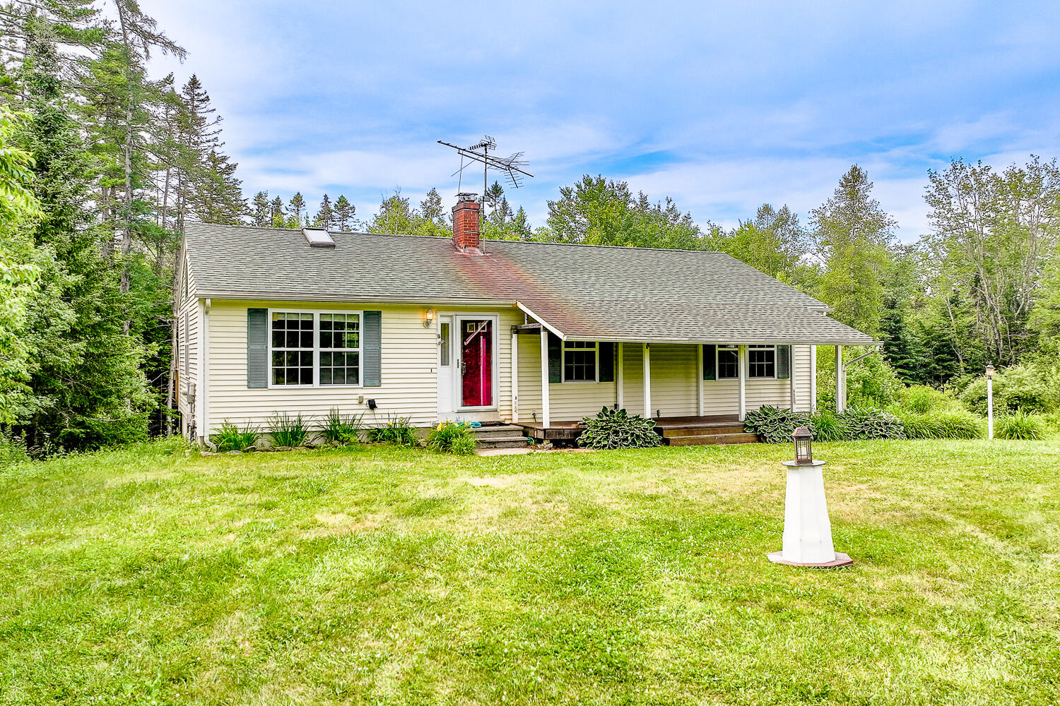 421 Cushing Road Cushing, ME 04563 - Photo 1 of 28 421 Cushing Rd 01-(ZF-3734-52816-1-001)