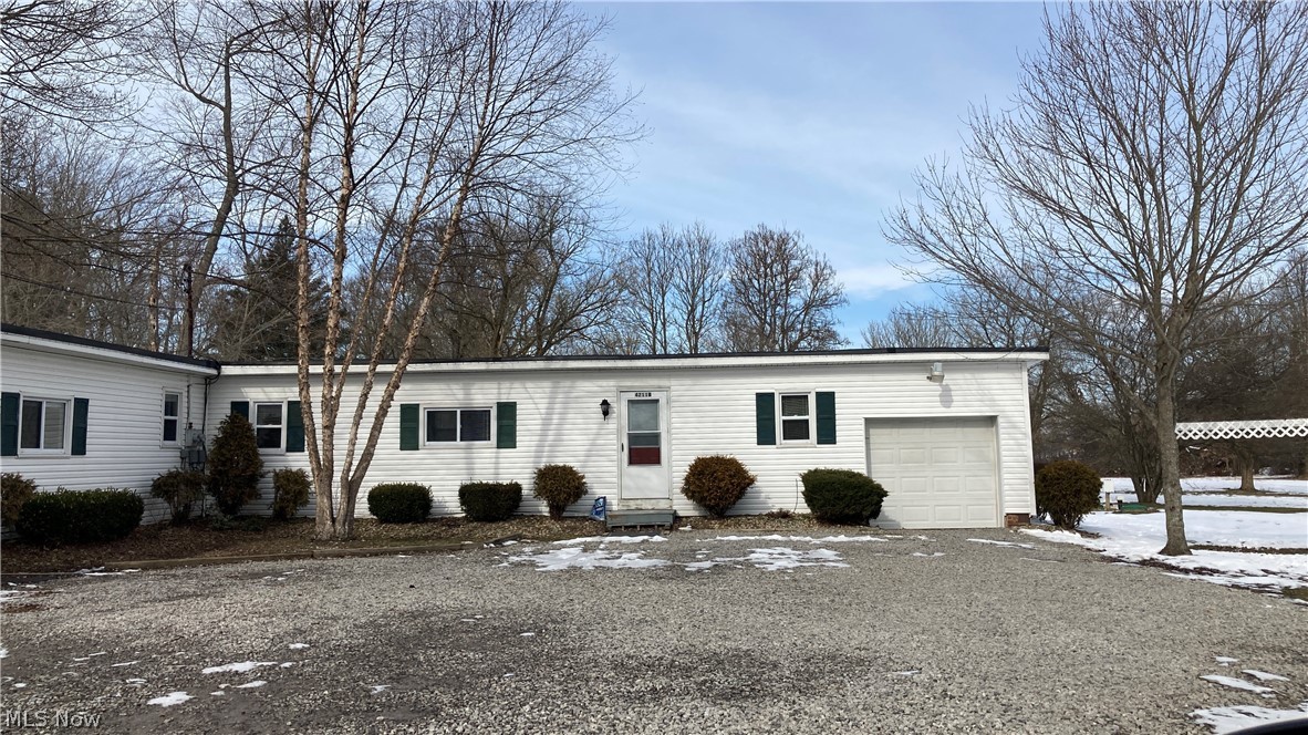 4211 Greenville Road Northeast Cortland, OH 44410 - Photo 3 of 13