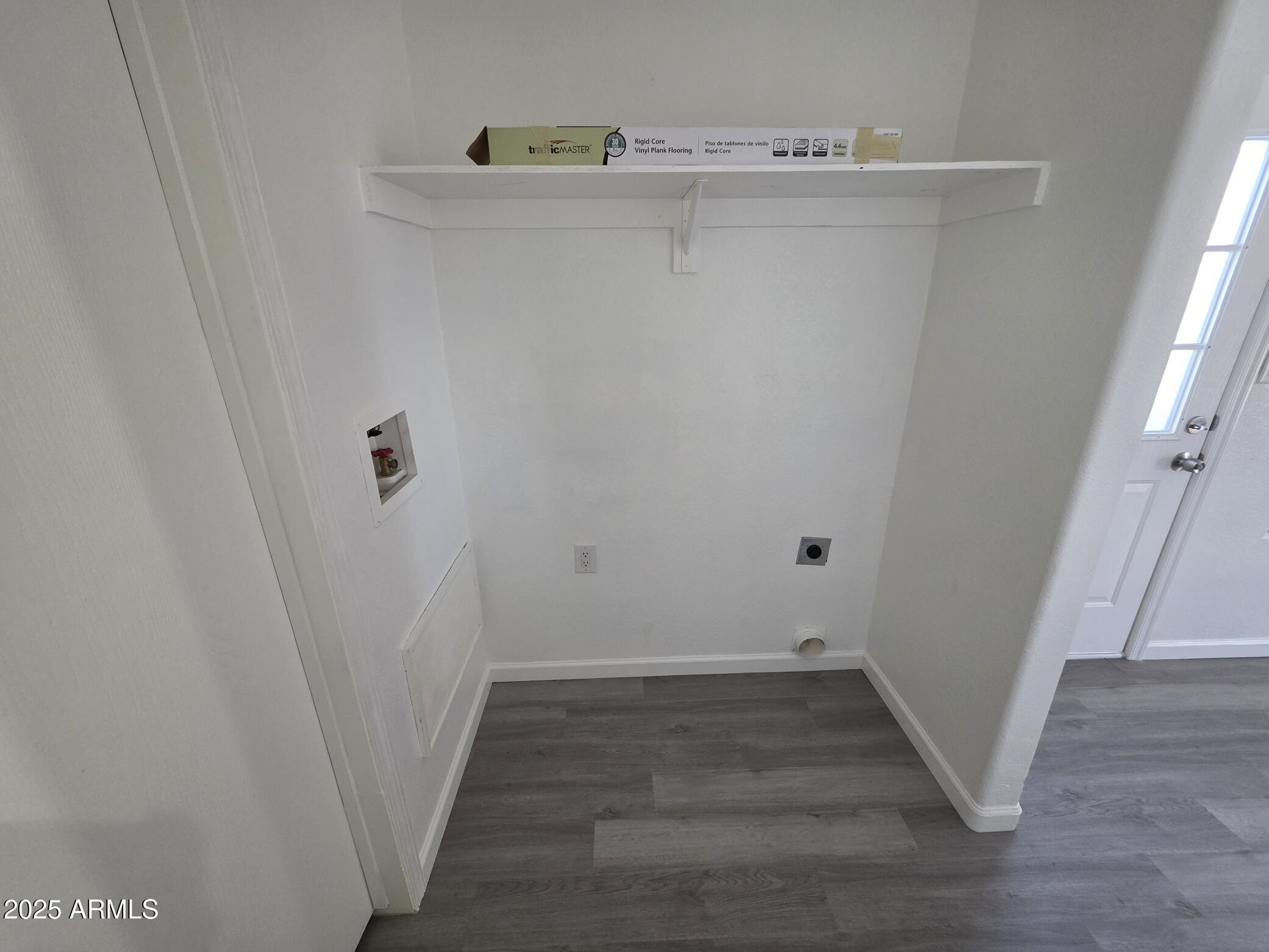 7807 East Main Street, Unit C6 Mesa, AZ 85207 - Photo 18 of 32 a view of a room with wooden floor