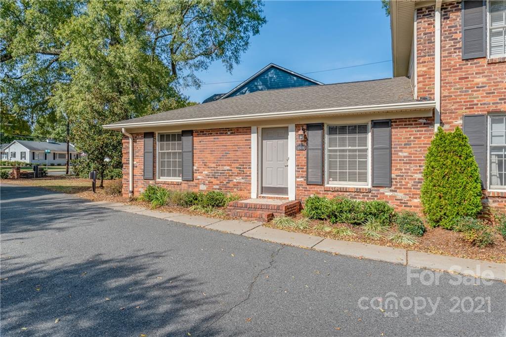 4317 Walker Road, Unit A Charlotte, NC 28211 - Photo 2 of 20 Gallery Image 2