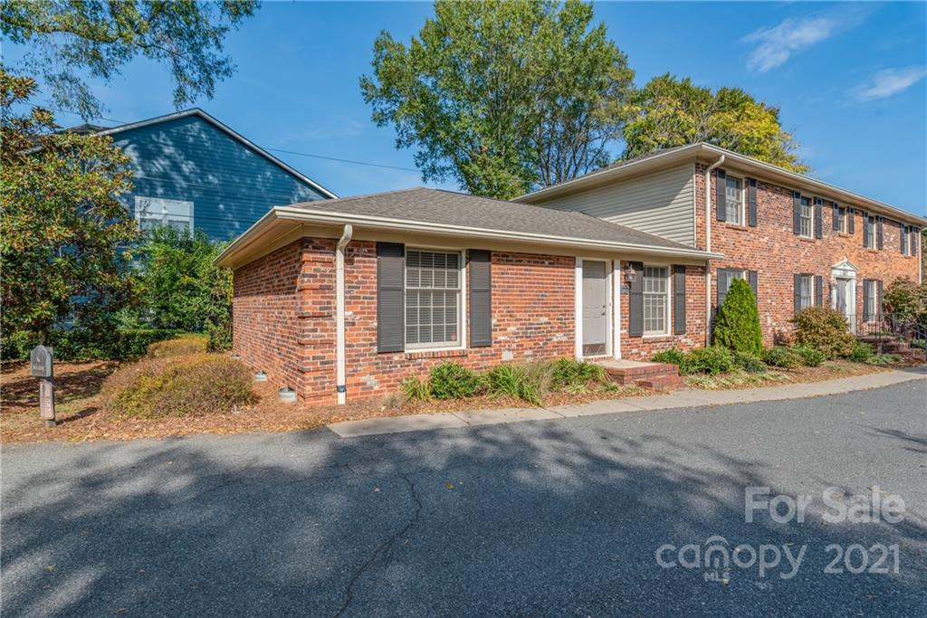 4317 Walker Road, Unit A Charlotte, NC 28211 - Photo 3 of 20 Gallery Image 3