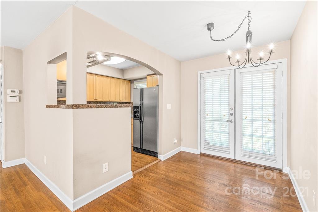4317 Walker Road, Unit A Charlotte, NC 28211 - Photo 7 of 20 Gallery Image 7