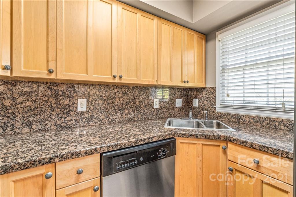 4317 Walker Road, Unit A Charlotte, NC 28211 - Photo 10 of 20 Gallery Image 10