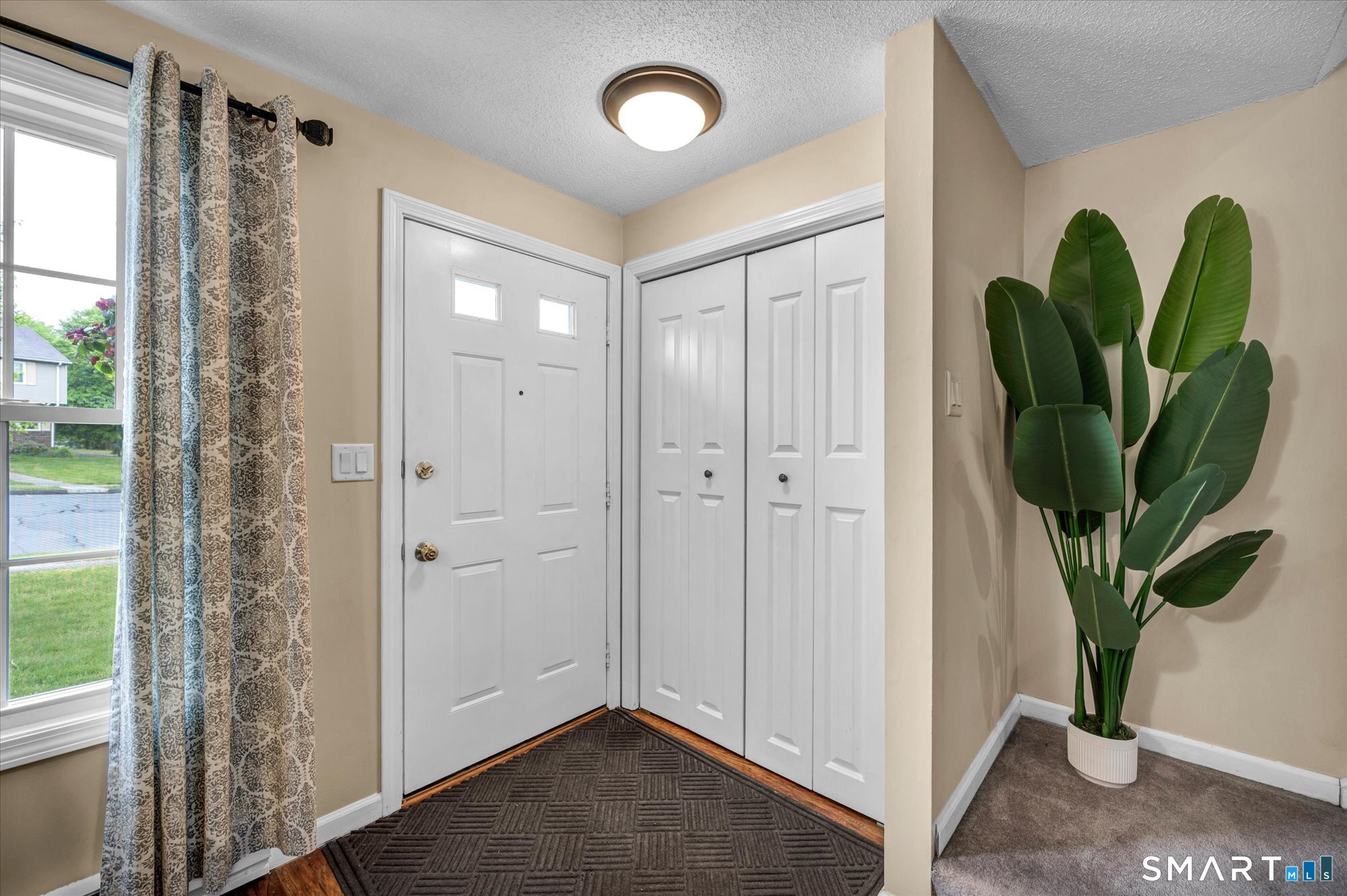 8 Countryside Lane, Unit 5 Middletown, CT 06457 - Photo 4 of 31