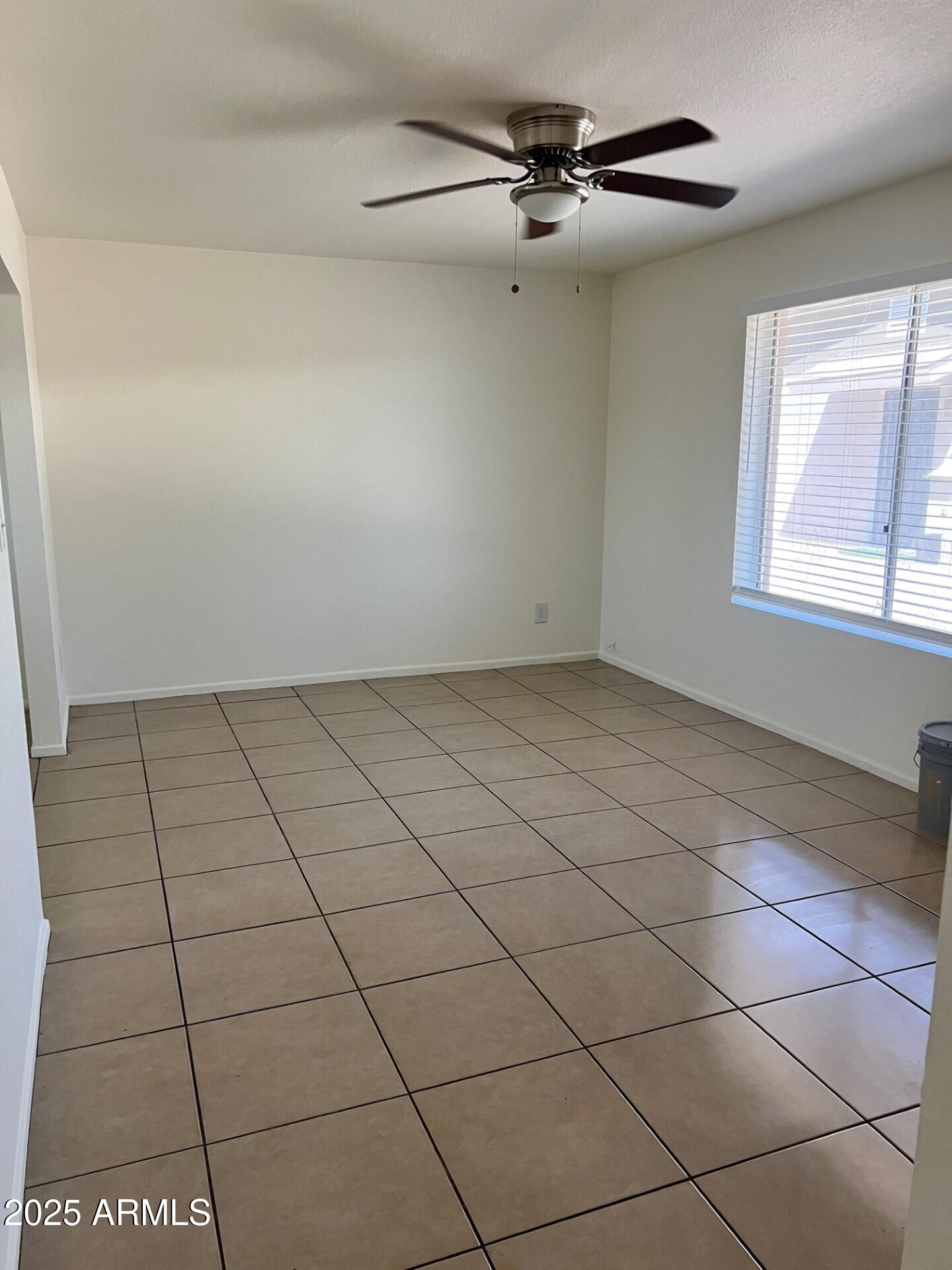 540 North Hall Mesa, AZ 85203 - Photo 7 of 9 a view of an empty room and window