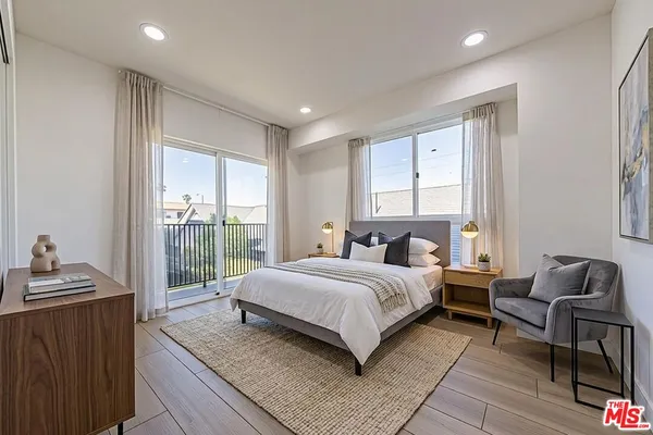 $4,195 | 5434 Romaine Street, Los Angeles, CA 90038