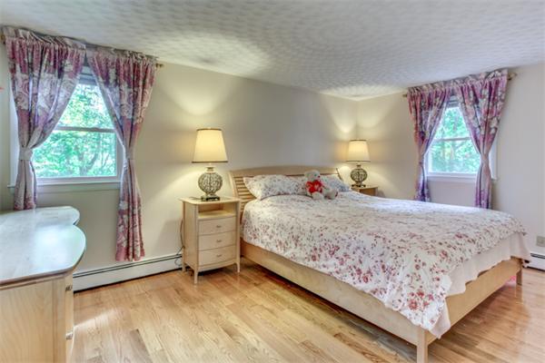 7 Ridgefield Road Wayland, MA 01778 - Photo 16 of 30 Gallery Image 16