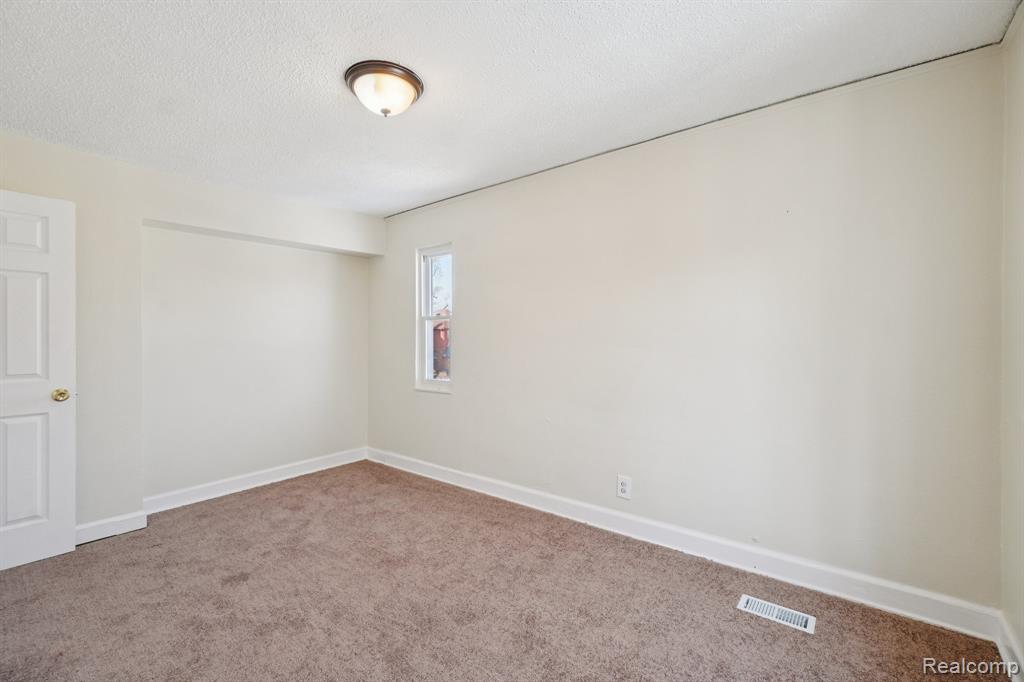 18238 Santa Rosa Drive Detroit, MI 48221 - Photo 27 of 35