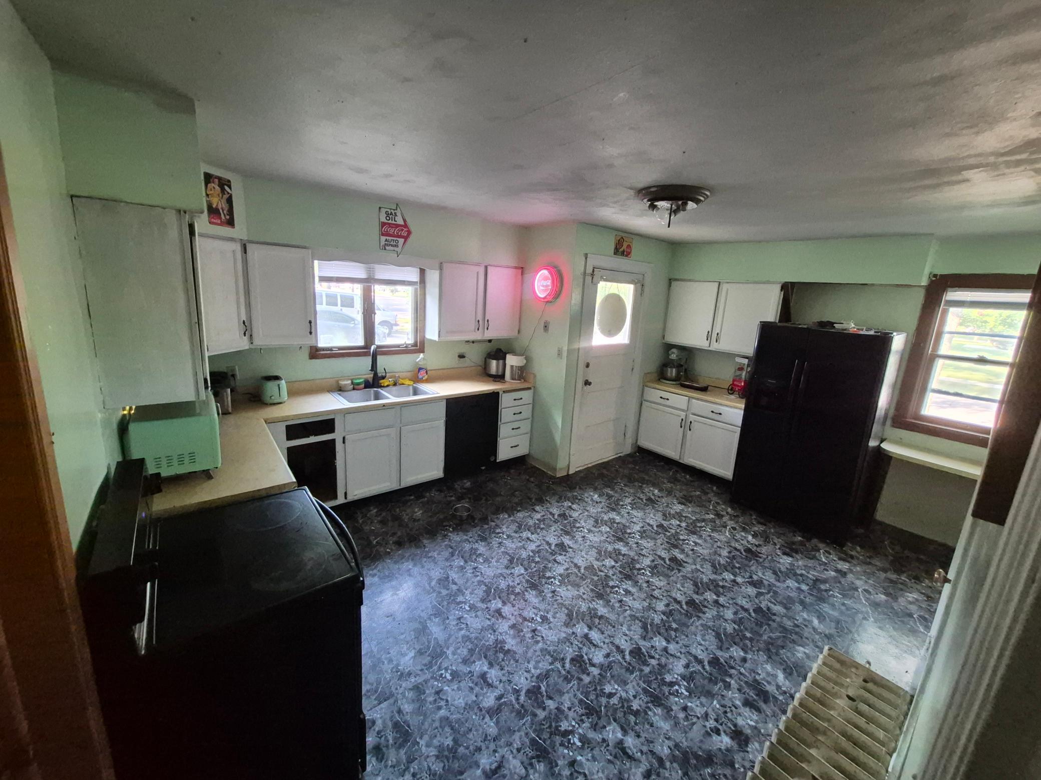 102 3rd Street Southeast Pipestone, MN 56164 - Photo 13 of 30