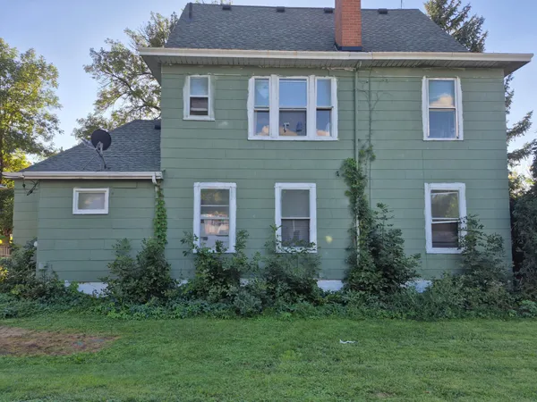 $95,000 | 102 3rd Street Southeast, Pipestone, MN 56164