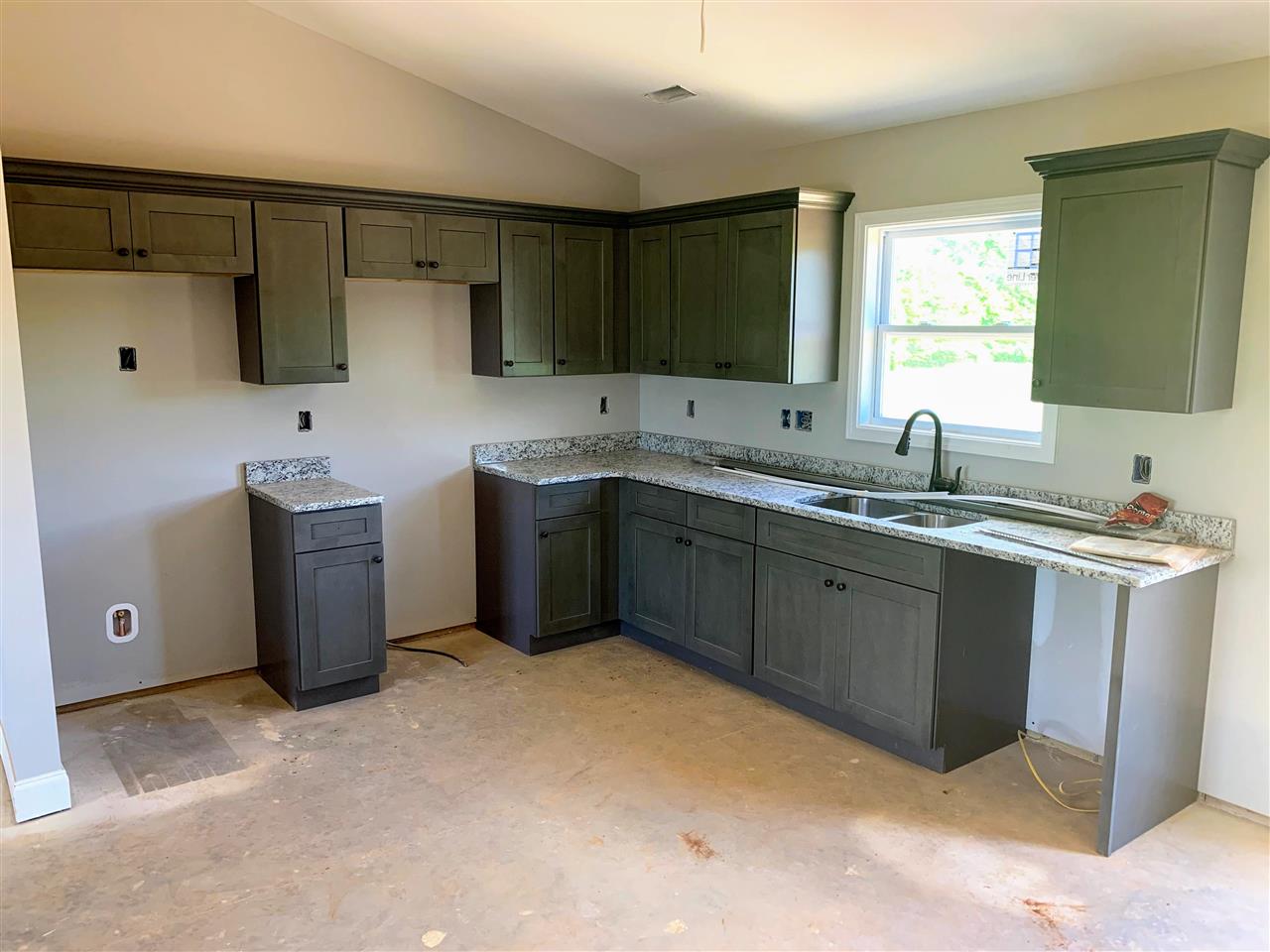 330 North Green River Road Gaffney, SC 29341 - Photo 3 of 11