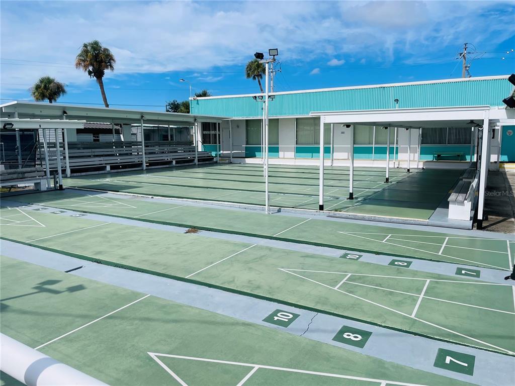 73 Main Street Palmetto, FL 34221 - Photo 11 of 18 a view of a house with a backyard