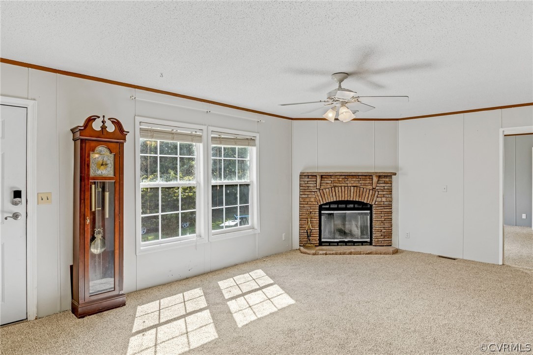 11535 Belfonte Road Bumpass, VA 23024 - Photo 3 of 24 Living room