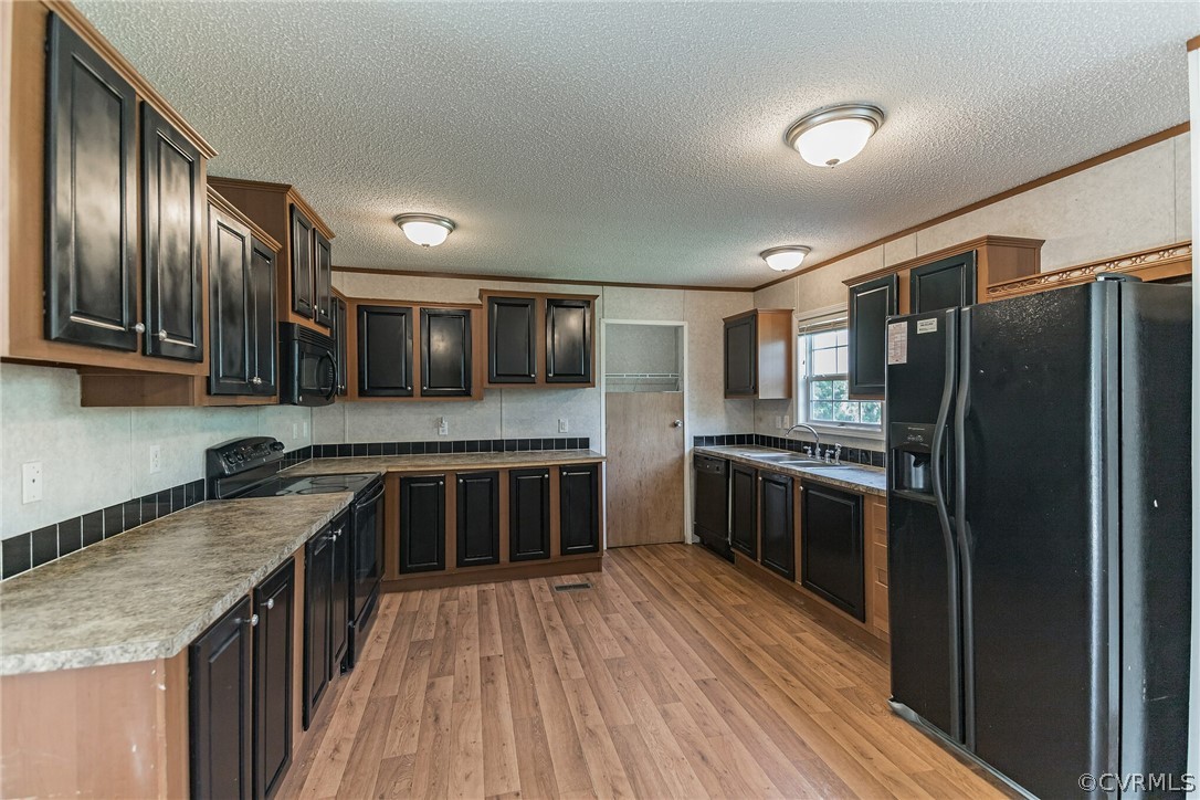 11535 Belfonte Road Bumpass, VA 23024 - Photo 7 of 24 Lots of counter space and cabinets