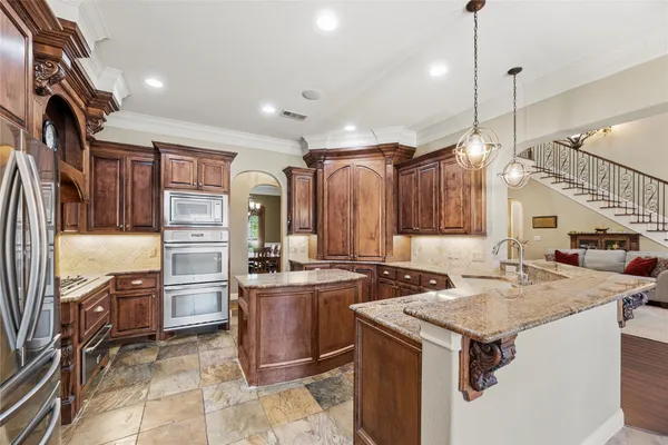 $619,900 | 3550 Windrose Drive, Beaumont, TX 77706