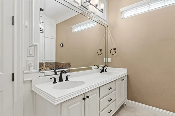 $619,900 | 3550 Windrose Drive, Beaumont, TX 77706