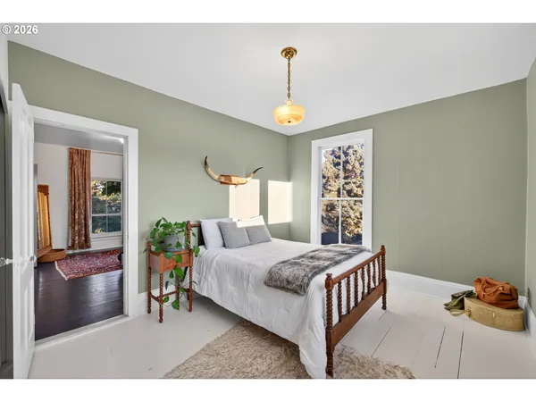 $470,000 | 381 Main Street, Dufur, OR 97021