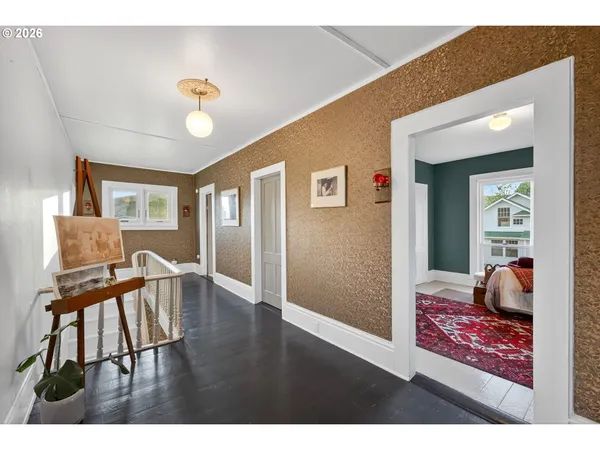 $470,000 | 381 Main Street, Dufur, OR 97021