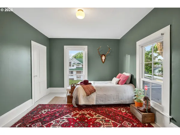 $470,000 | 381 Main Street, Dufur, OR 97021