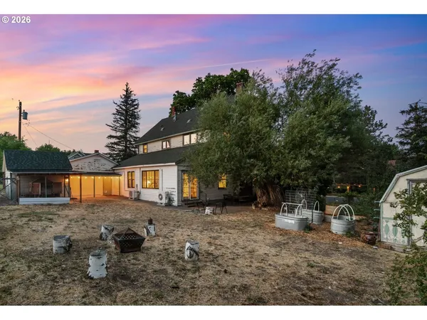 $470,000 | 381 Main Street, Dufur, OR 97021