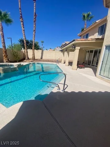 $779,000 | 274 Helmsdale Drive, Henderson, NV 89014