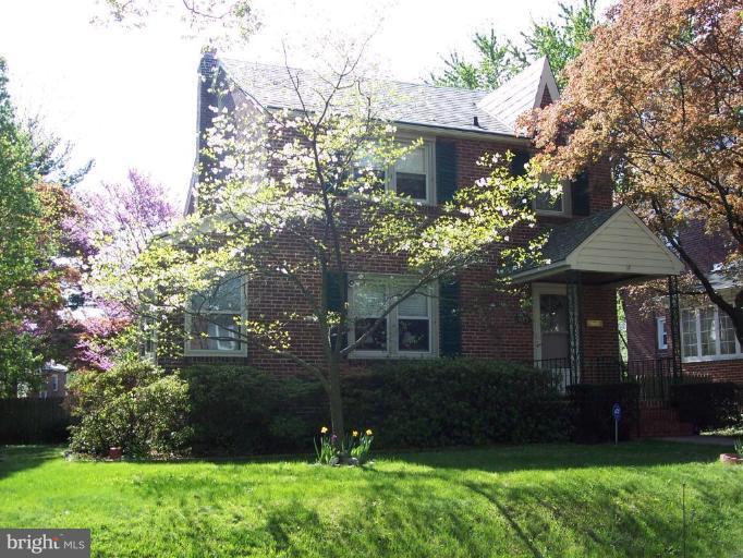 613 Stamford Road Baltimore, MD 21229 - Photo 1 of 12 Exterior (Main)