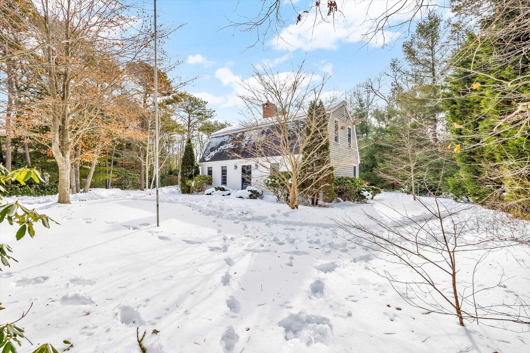 85 Clamshell Cove Road Cotuit, MA 02635 - Photo 49 of 53 xFront right