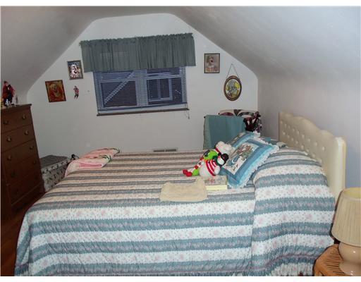 3641 Oakleaf Road Baldwin, PA 15227 - Photo 8 of 11 Other. Upstairs Bedroom
