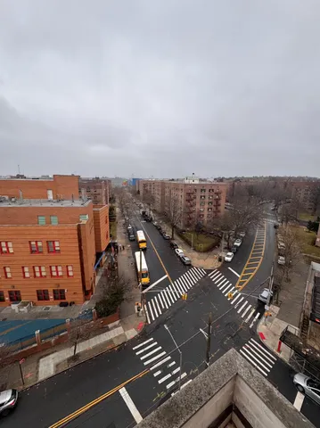 $558,000 | 136-16 31st Road, Unit 8A | Flushing