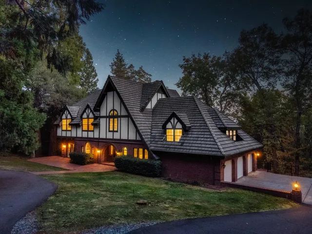 $1,800,000 | 3961 7 Ridges Road, Camino, CA 95709