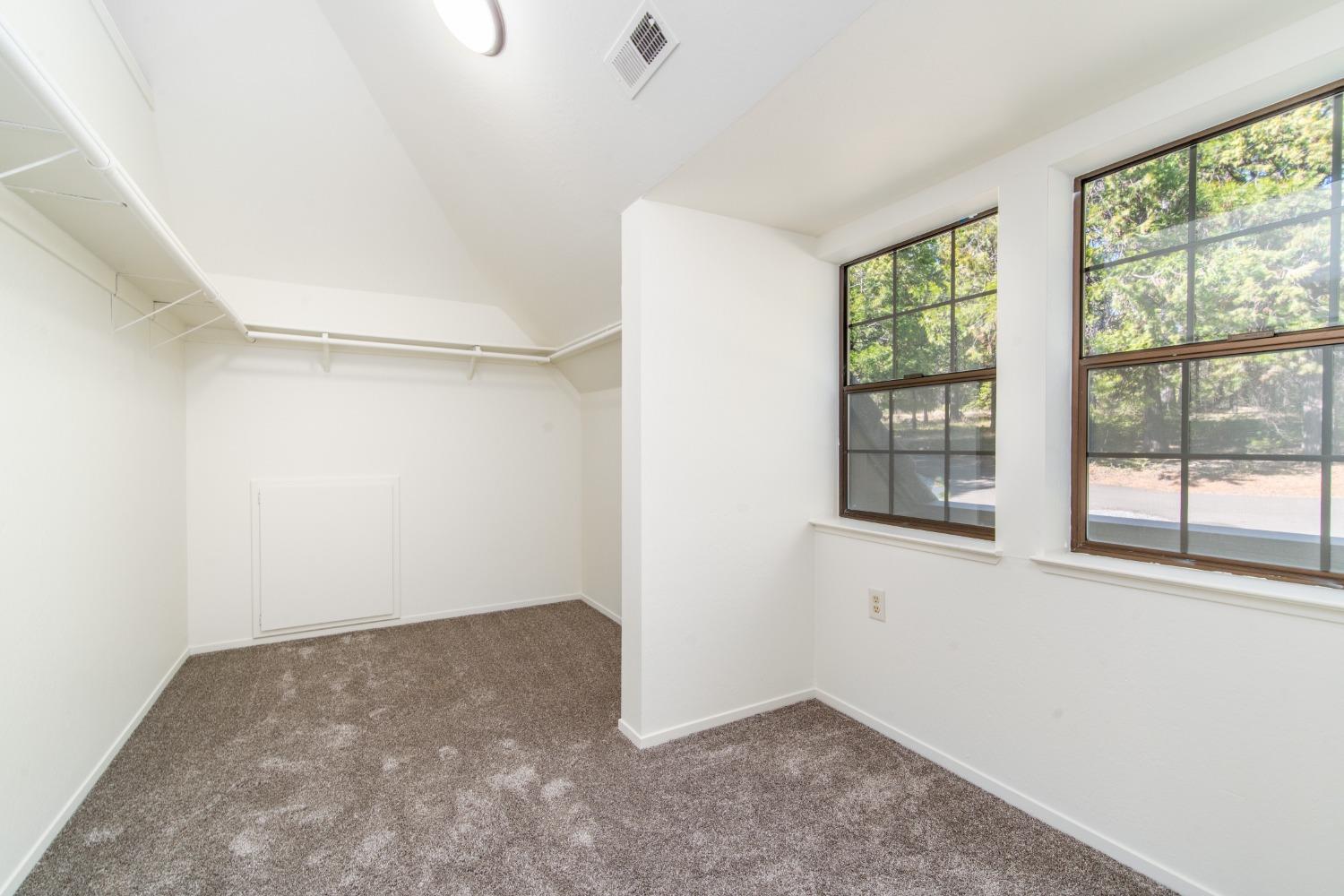 3961 7 Ridges Road Camino, CA 95709 - Photo 59 of 93 an empty room with windows