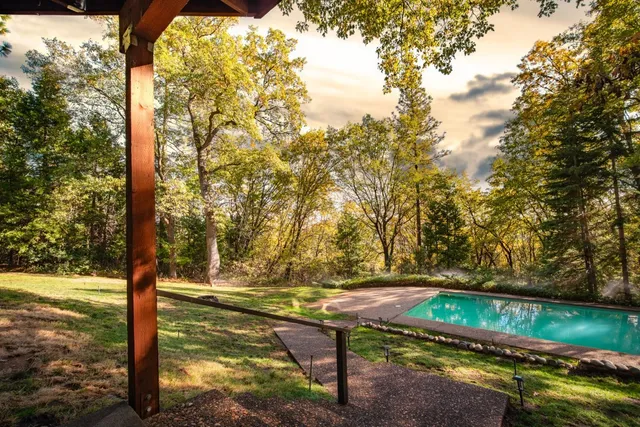 $1,800,000 | 3961 7 Ridges Road, Camino, CA 95709