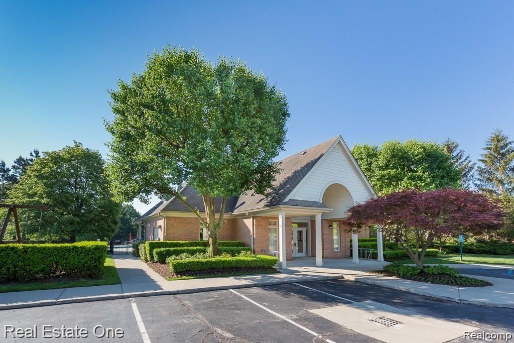 420 Roundview Drive Rochester, MI 48307 - Photo 42 of 49 Stony Creek Ridge Sub Club House.jpg