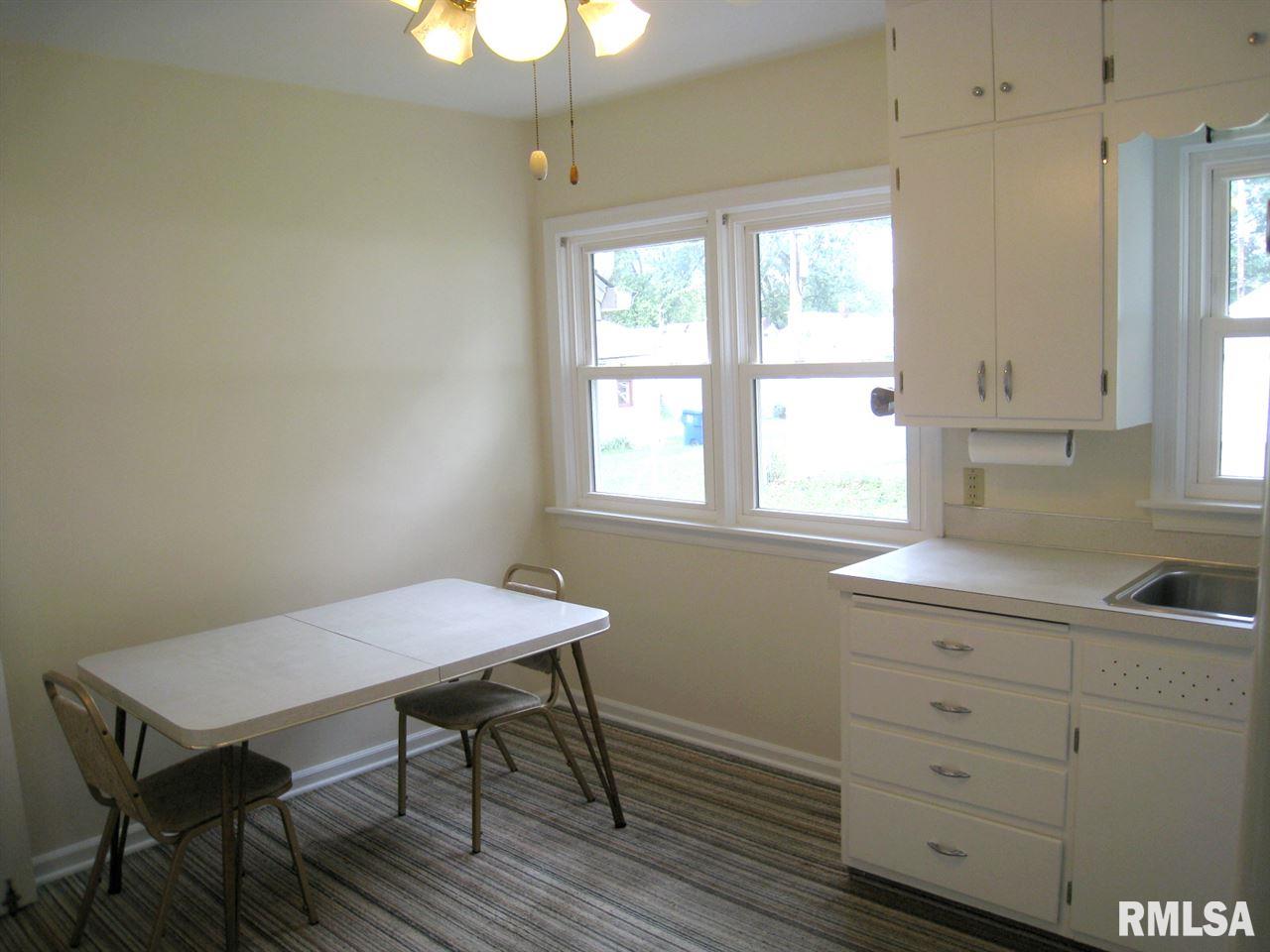 2811 7th Street Moline, IL 61265 - Photo 5 of 21 Gallery Image 5
