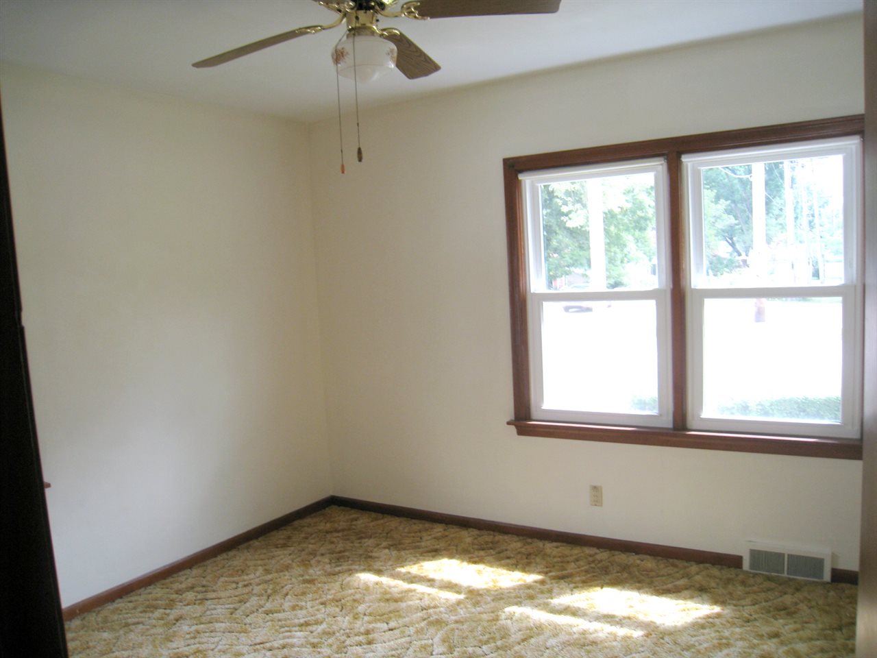 2811 7th Street Moline, IL 61265 - Photo 8 of 21 Gallery Image 8