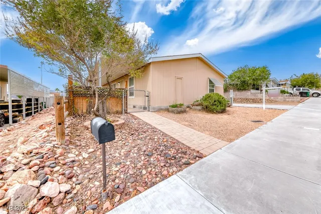$335,000 | 1292 Potosi Street, Boulder City, NV 89005