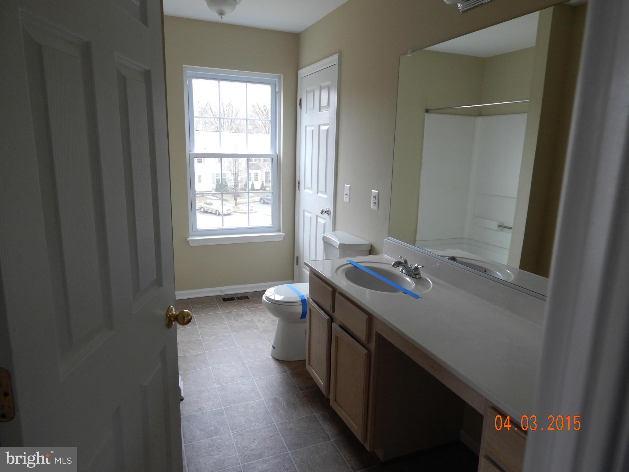 6539 Ridgeborne Drive Baltimore, MD 21237 - Photo 8 of 10 Full Bath