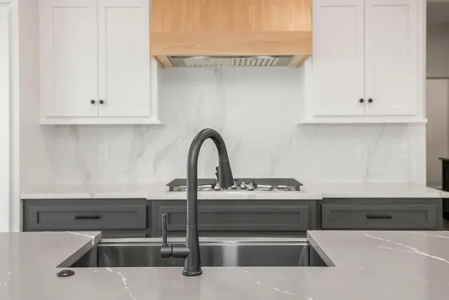 $799,950 | 11468 South Violet Street, Olathe, KS 66061