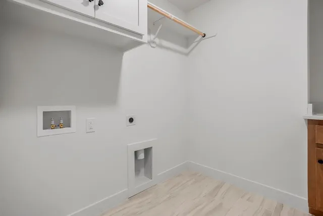 $799,950 | 11468 South Violet Street, Olathe, KS 66061