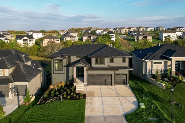 $799,950 | 11468 South Violet Street, Olathe, KS 66061