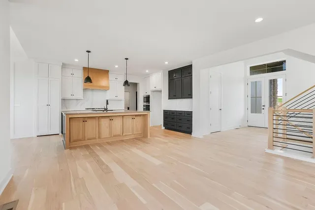 $799,950 | 11468 South Violet Street, Olathe, KS 66061