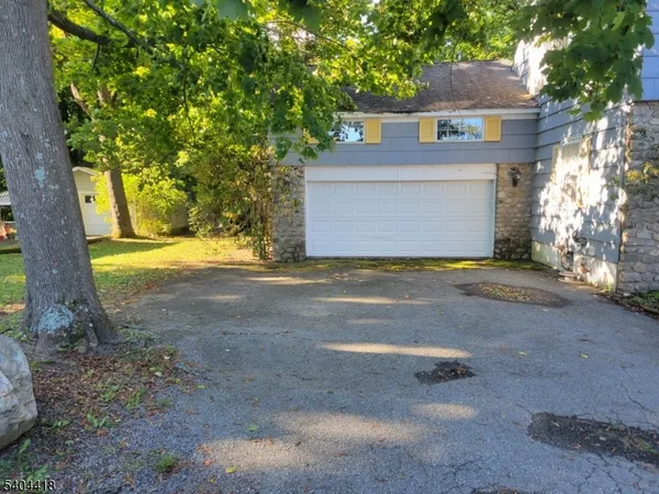 $2,975 | 8 Randolph Avenue, Hopatcong, NJ 07843